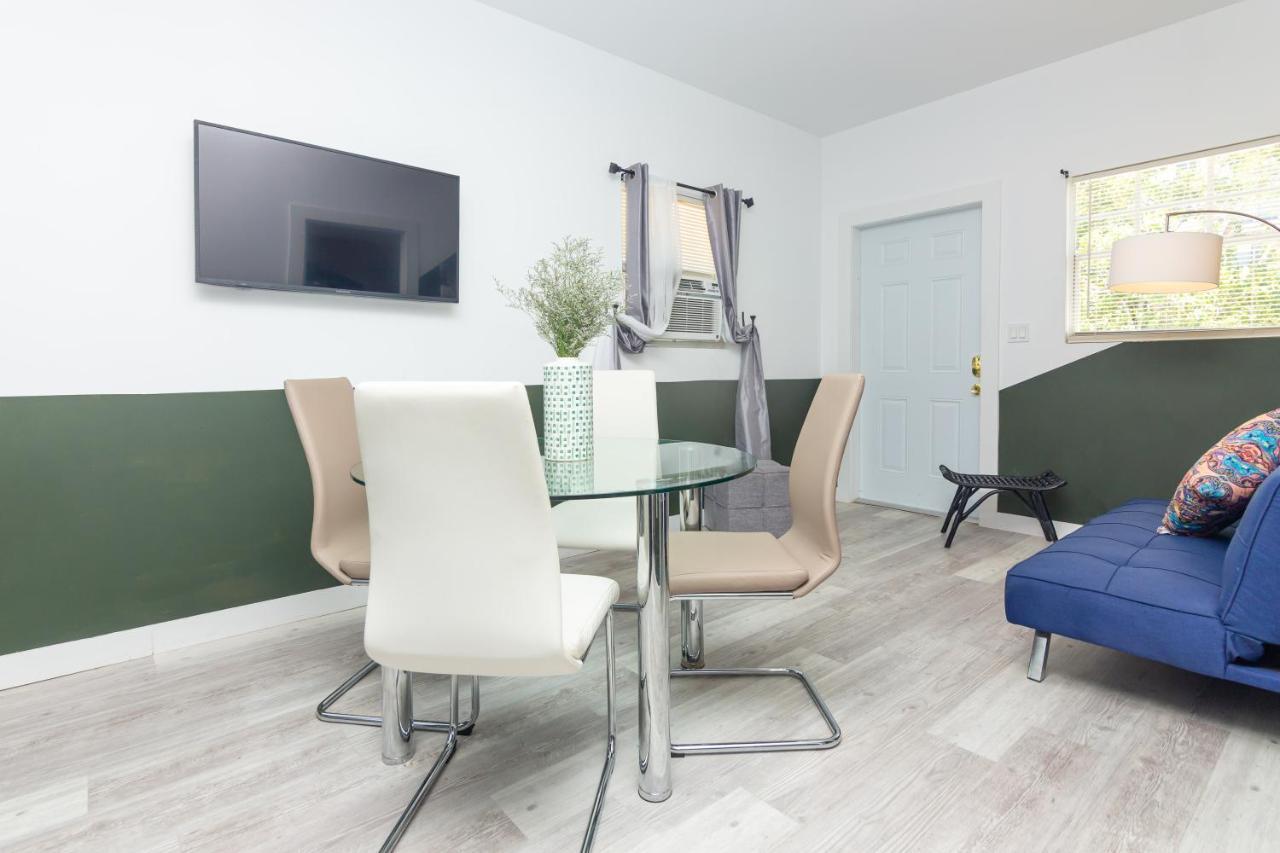 1 Bedroom Apartment With Balcony Miami - Heart Of Downtown Екстер'єр фото