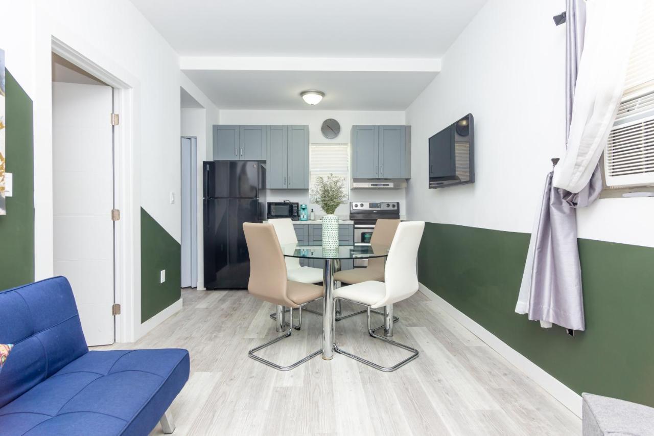 1 Bedroom Apartment With Balcony Miami - Heart Of Downtown Екстер'єр фото