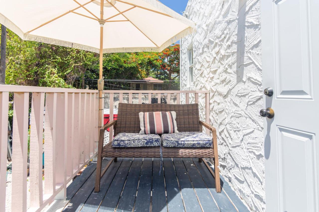 1 Bedroom Apartment With Balcony Miami - Heart Of Downtown Екстер'єр фото