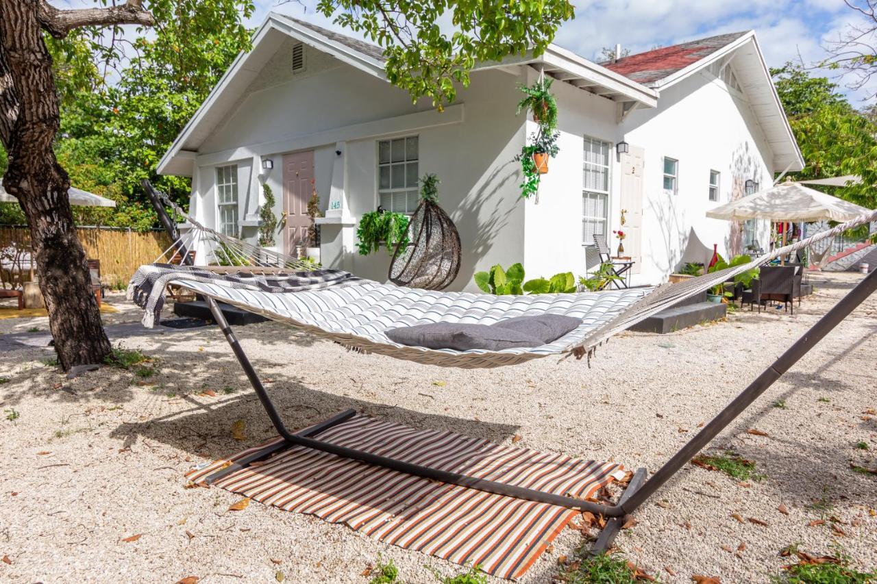 1 Bedroom Apartment With Balcony Miami - Heart Of Downtown Екстер'єр фото